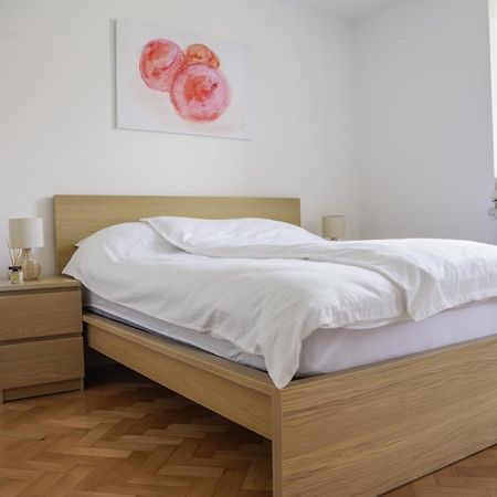 Bright Apartment Любляна Екстериор снимка