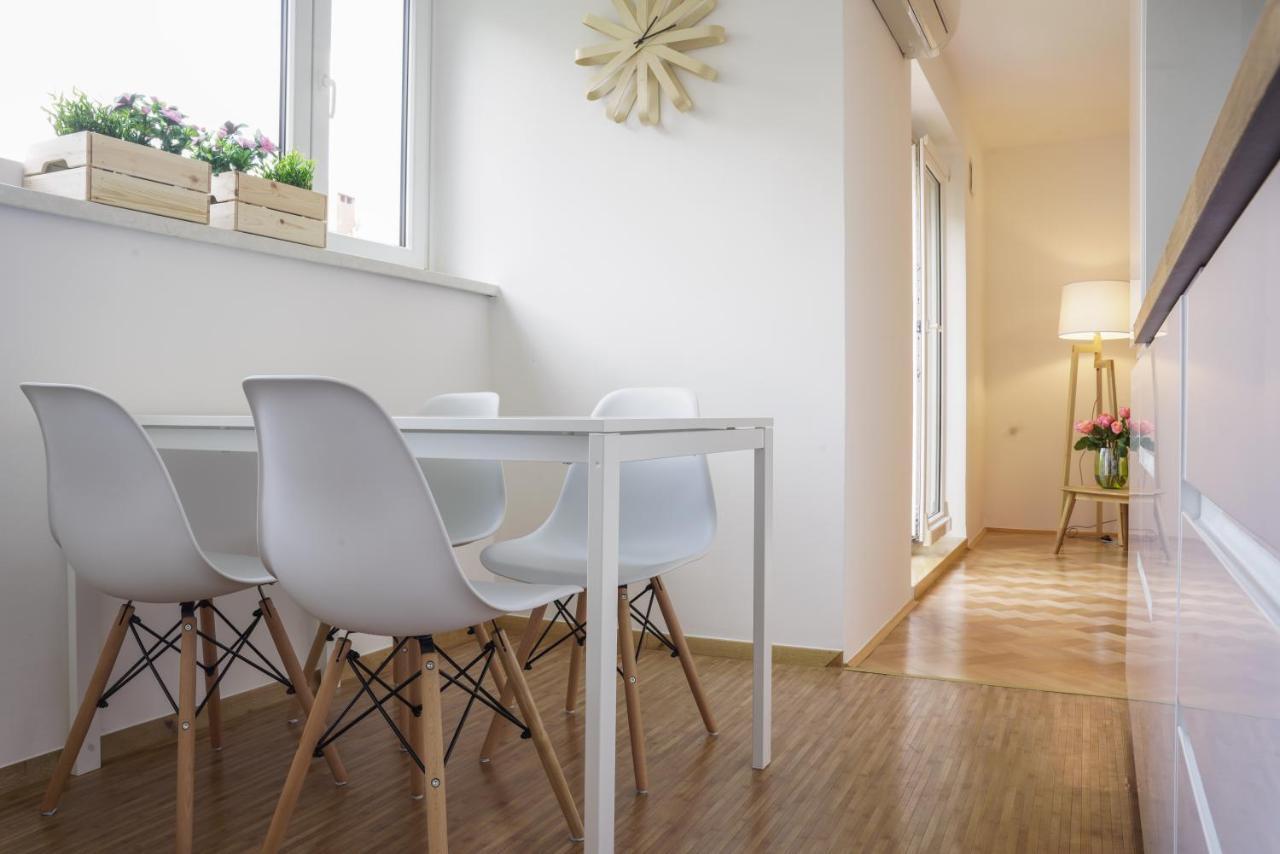 Bright Apartment Любляна Екстериор снимка