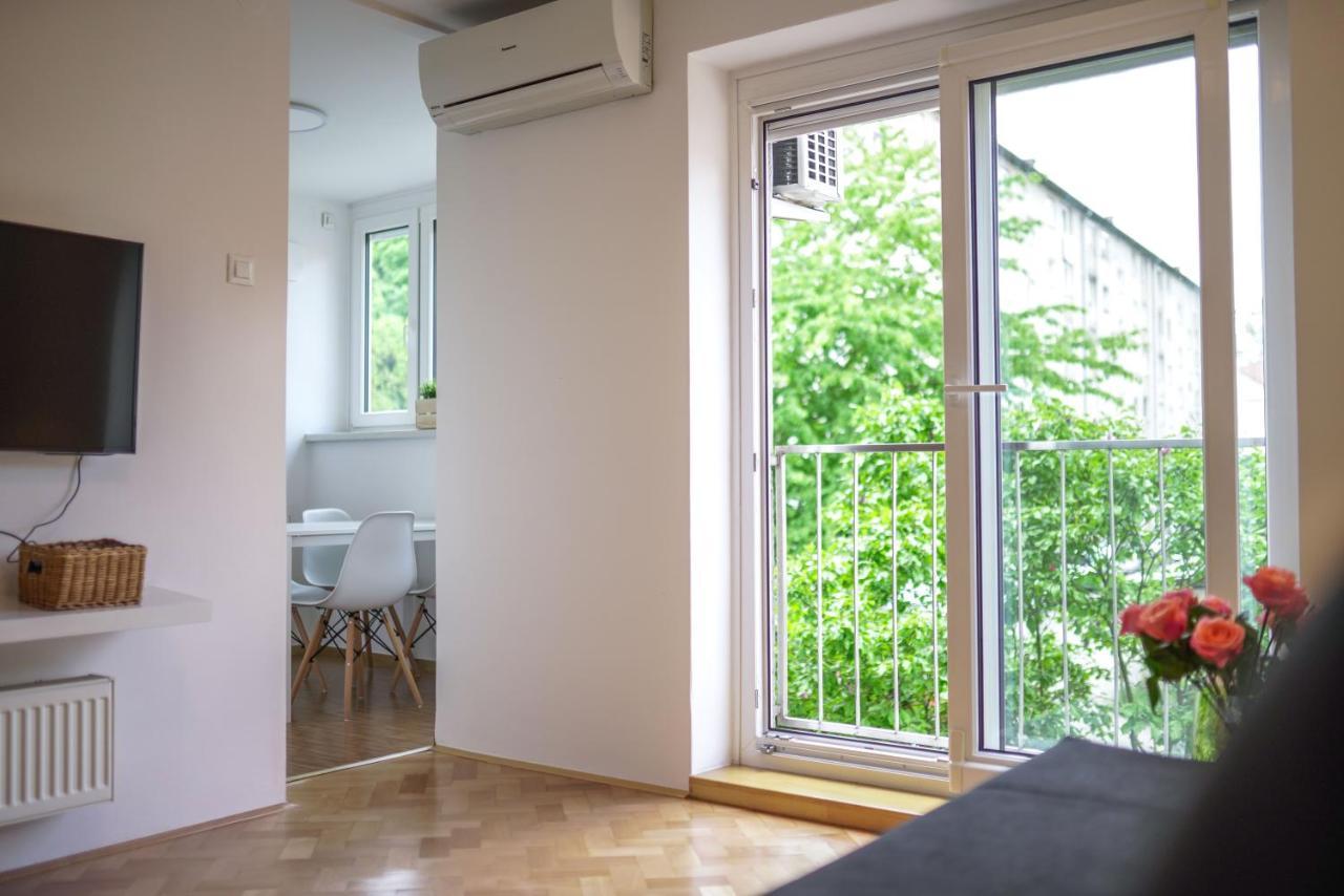 Bright Apartment Любляна Екстериор снимка